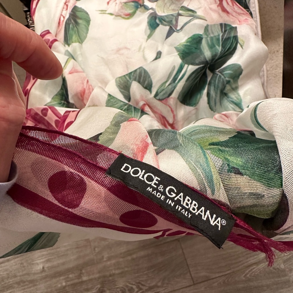 Dolce and Gabbana Floral Scarf - Picture 5 of 8
